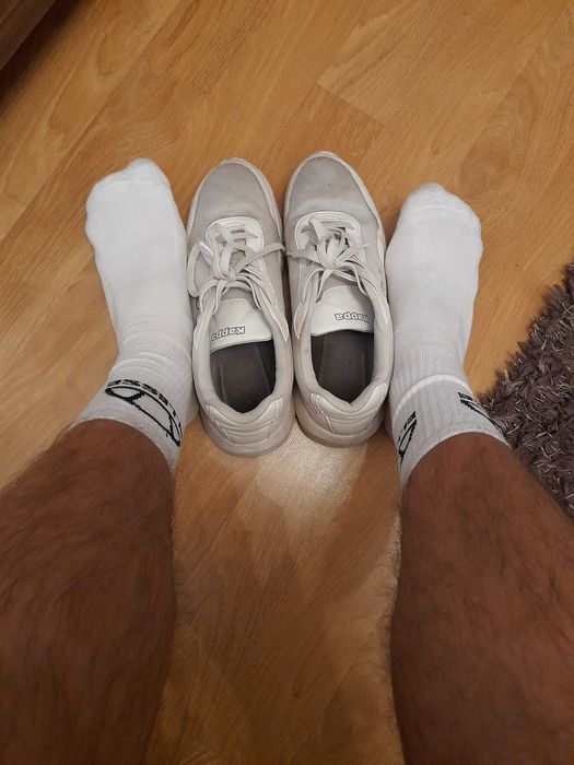 Używane buty kappa biale