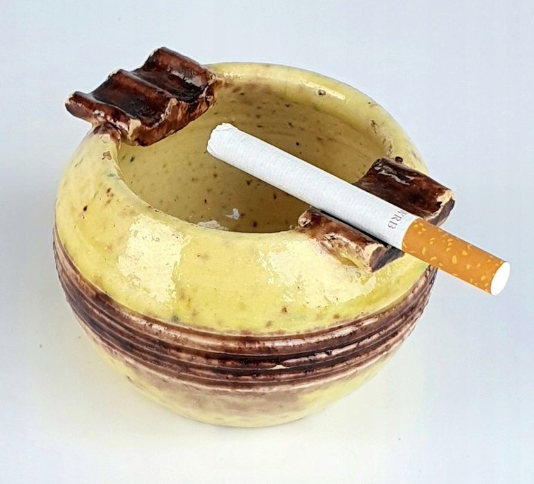 Stara Ceramiczna Popielniczka