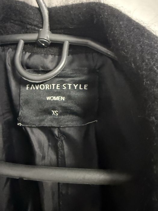 Пальто чорне, довге