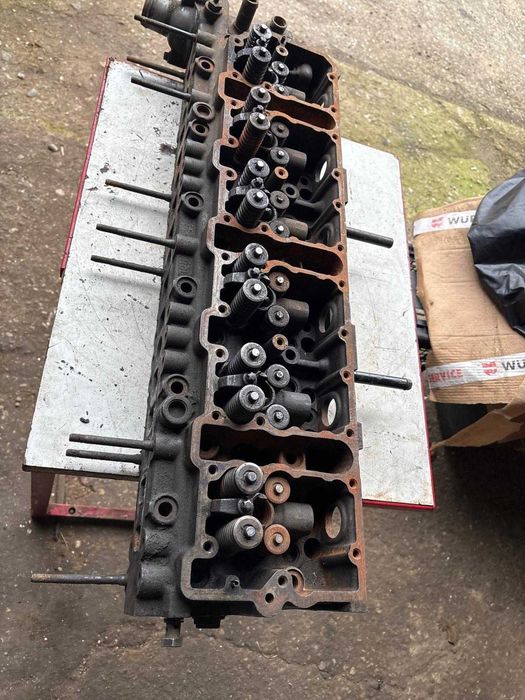 deutz 6 cylindrów głowica ,