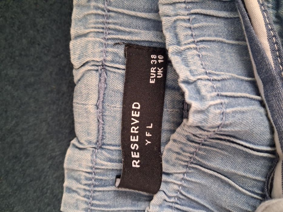 Lekkie spodenki Reserved roz 38