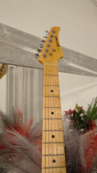 Guitarra Elétrica