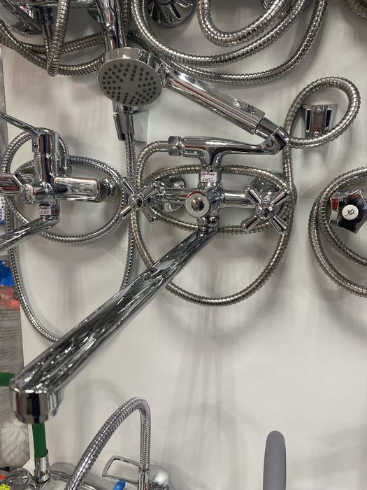 Латунный смеситель в ванную MF-140 Mayfair Smes