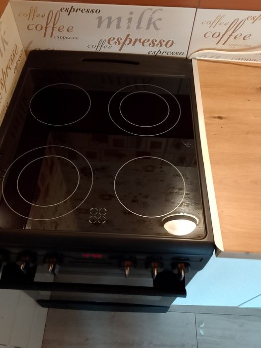 Kuchnia ceramiczna Amica 50cm 8,9kW Termoobieg