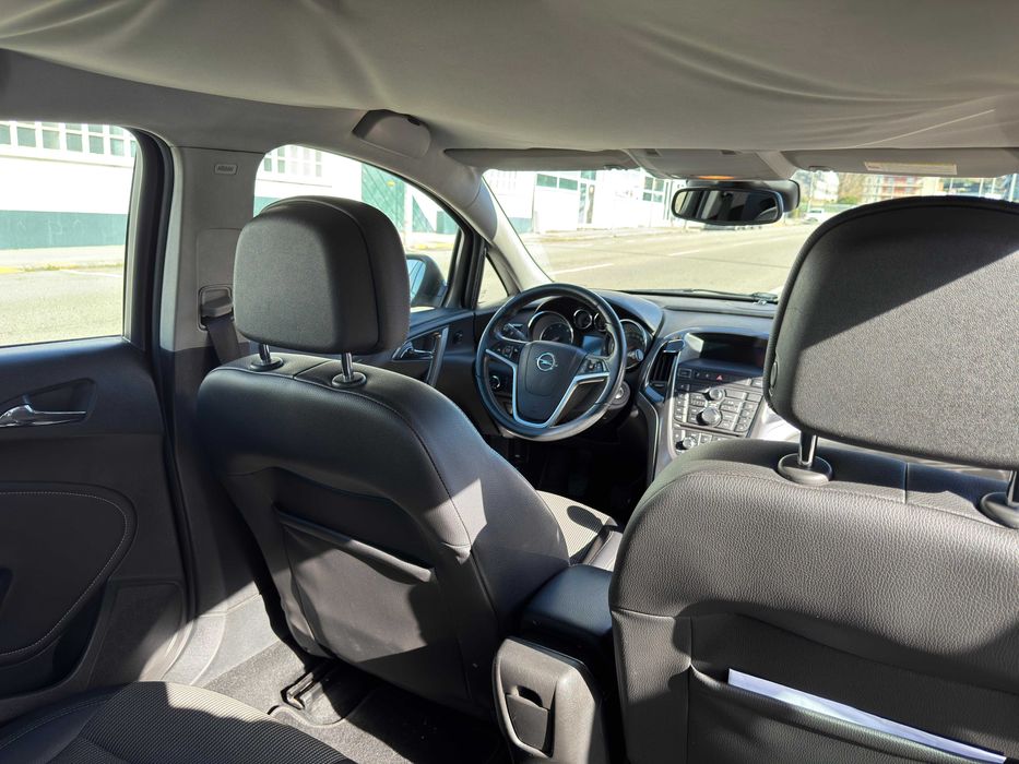 Opel Astra J - 1.7 CDTI Cosmo  - 125cv