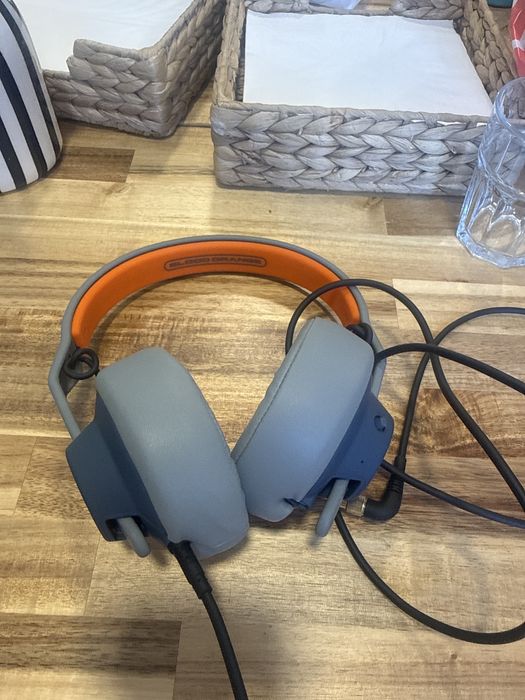 AIAIAI TM-2Studio Limited Edition Blood Orange