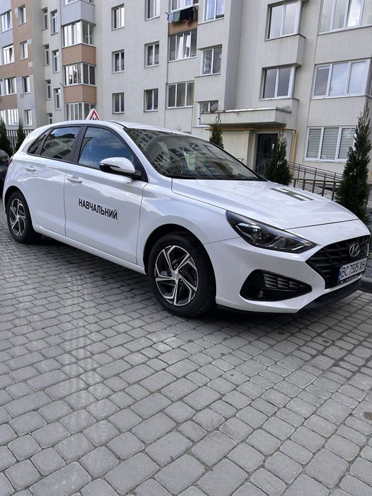 Приватні уроки.Відновлення навичок водіння.Автоінструктор.