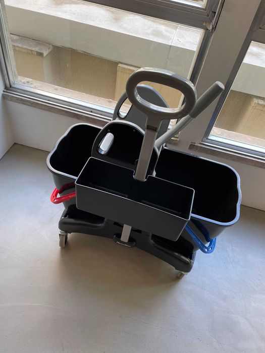 Carro de lavagem 2 x 25 L com espremedor – Pega lateral, COMO NOVO!