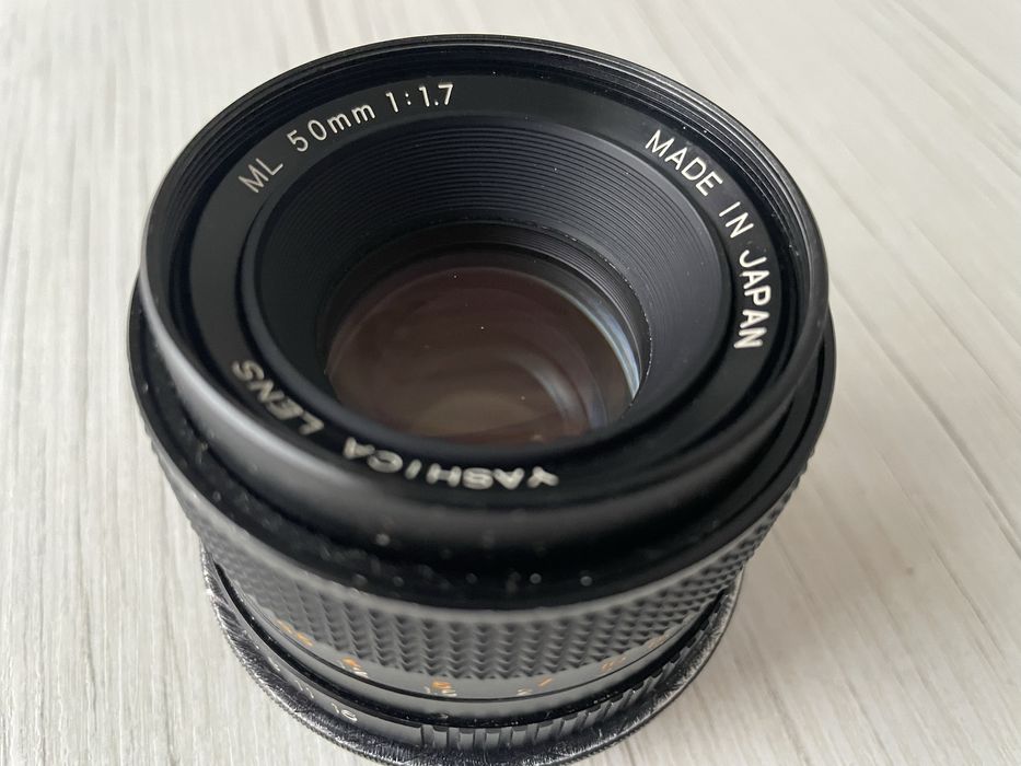 Продам об'єктив Yashica ML 50mm f1.7 байонет EF Canon