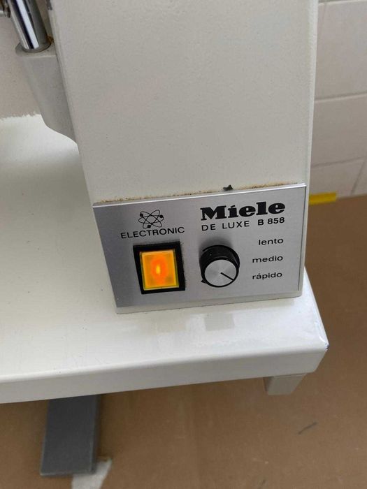 Calandra Electrica MIELE B 858