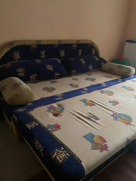 Продам диван таирово