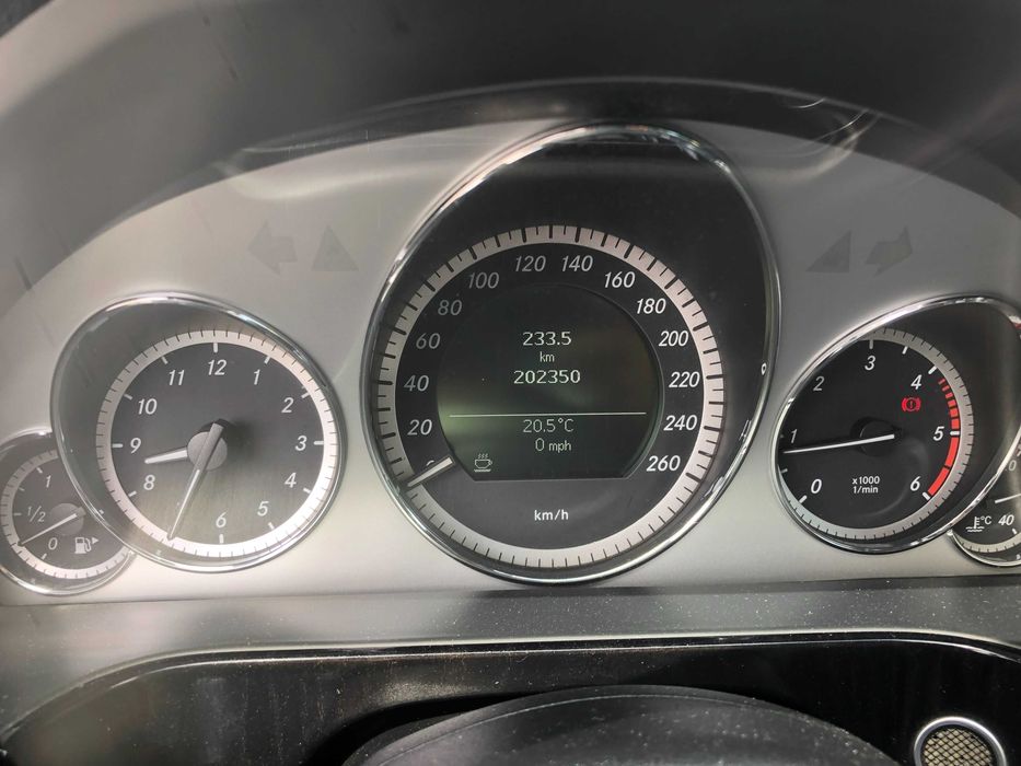 Mercedes E 250 CDI KIT AMG Nacional