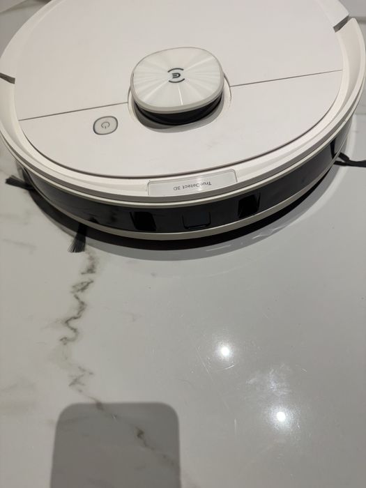 Моющий робот пылесос