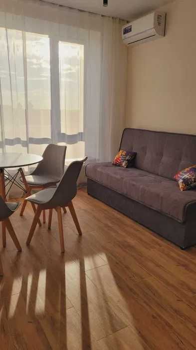 Подобова оренда в районі податкового університету ЖК Нові метри Center