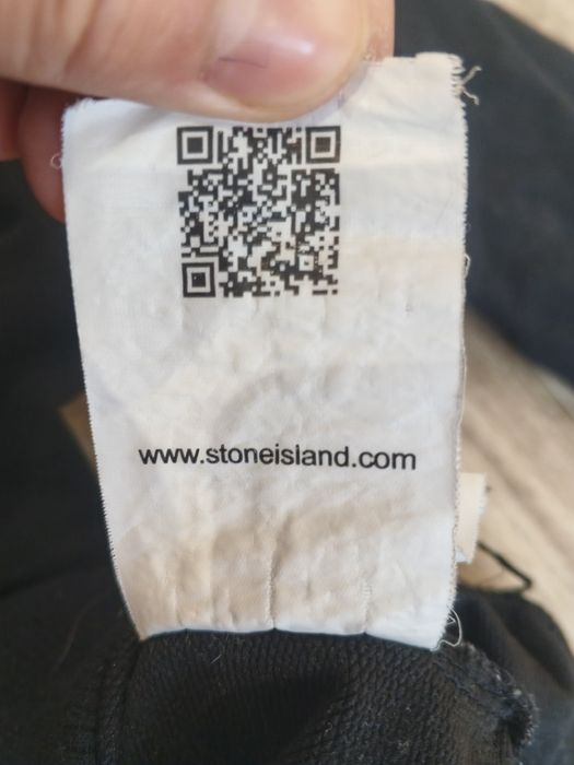 Продаю светр Stone Island