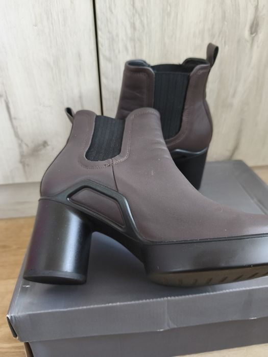 Buty Ecco Shape Sculpted  Motion 55, rozmiar 38, dł. 25,1 cm