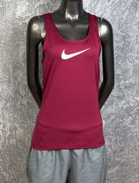 Nike dri-fit майка M размер женская красная с лого спортивная