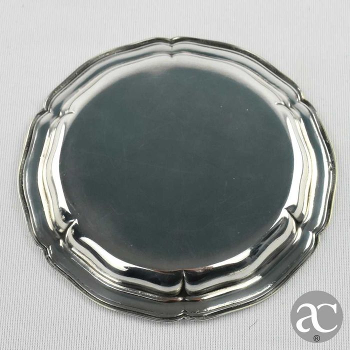 Pequena salva / Aneleira em prata