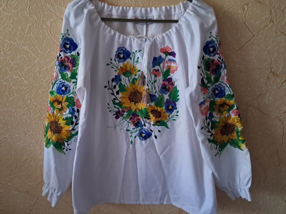 Вишиванка жіноча