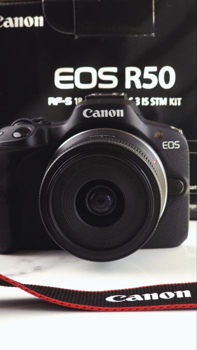 Canon R50 + RF-S 18-45mm