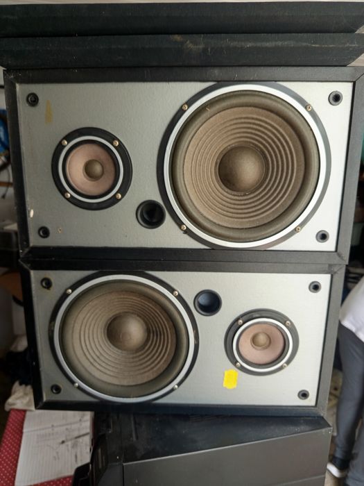 Colunas Pioneer a funcionar bem