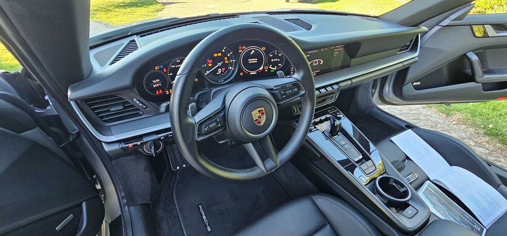 Porsche Carrera 4 911 (992) com IVA descriminado