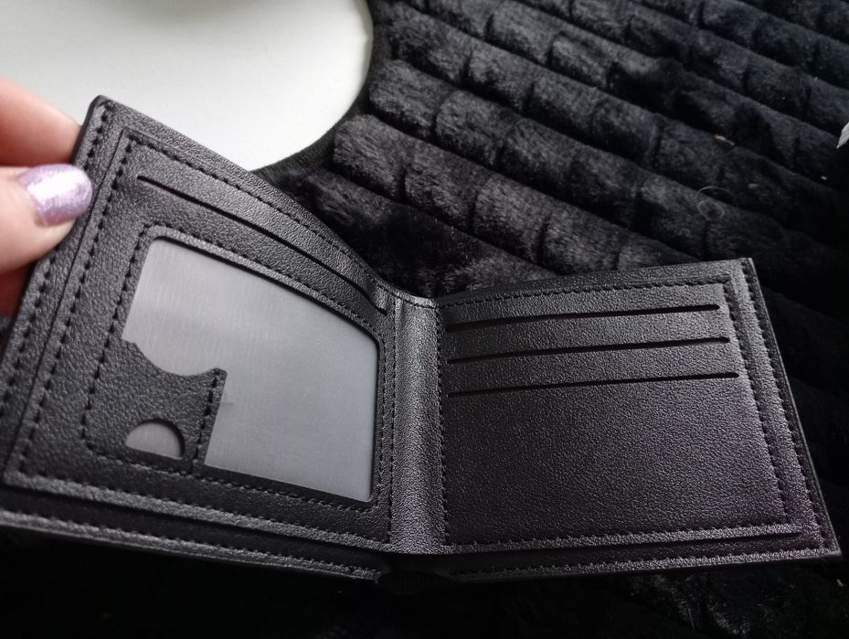 Cienki portfel męski czarny