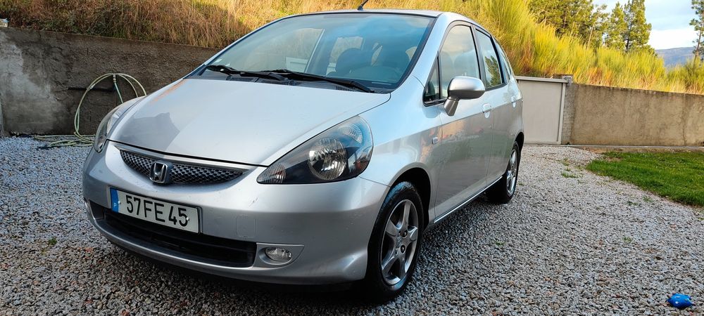 144.000 Reais Honda Jazz Fase 2   1.25 IUC e INSP acabados de fazer