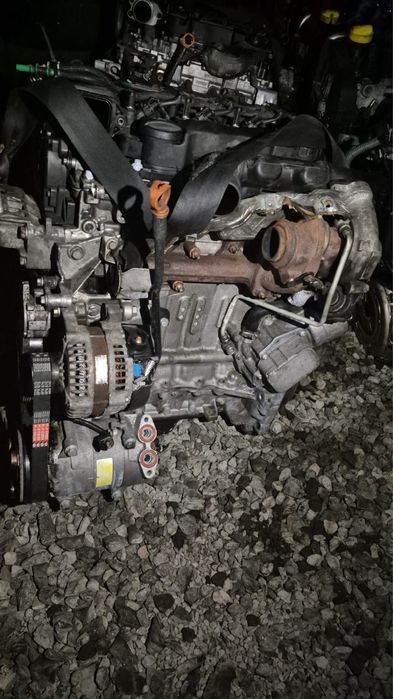 Двигун ДВС 1.6 hdi (tdci) Пежо Форд Вольво Сітроєн Мазда
