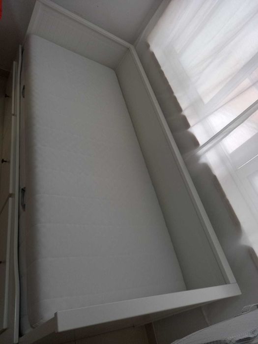 Cama de Extensão - fechado torna cama de solteiro e aberto  de casal