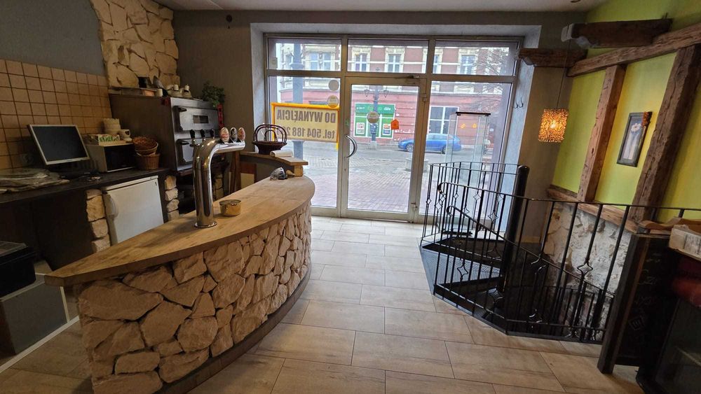 Lokal-pizzeria-restauracja-przyjęcia okolicznościowe