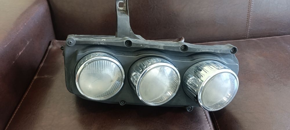 Faróis Alfa Romeo 159