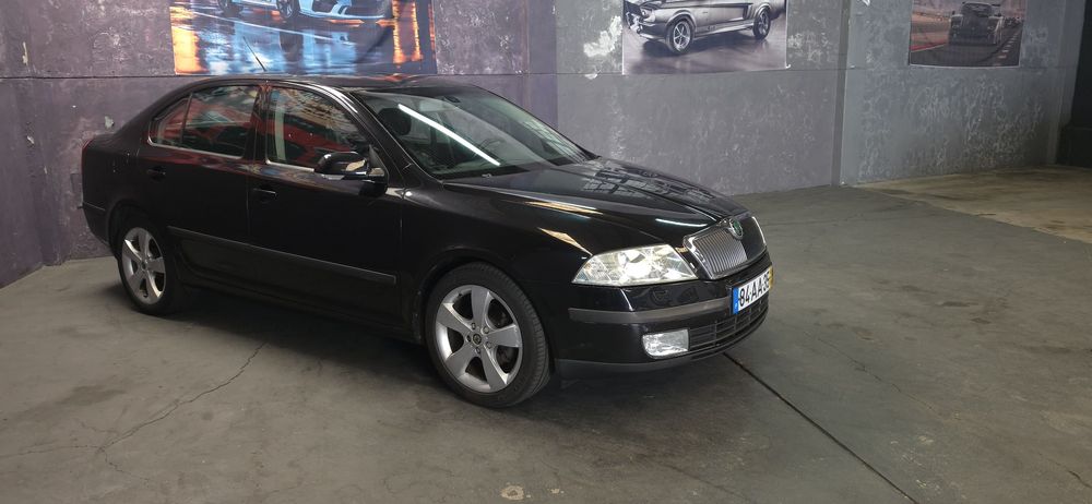 Skoda Octavia 2.0 TDI Highline Nacional