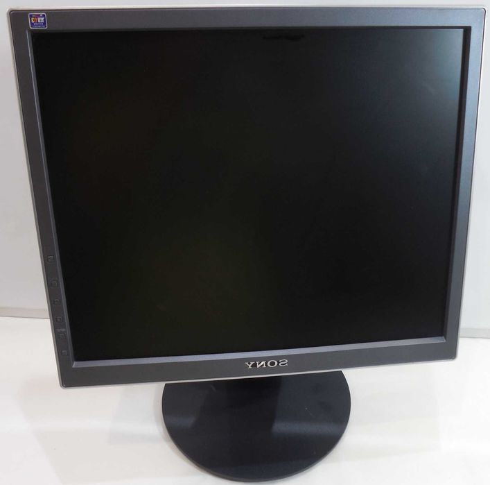 Sony SDM-S75D-монітор 17"в хорошому стані...