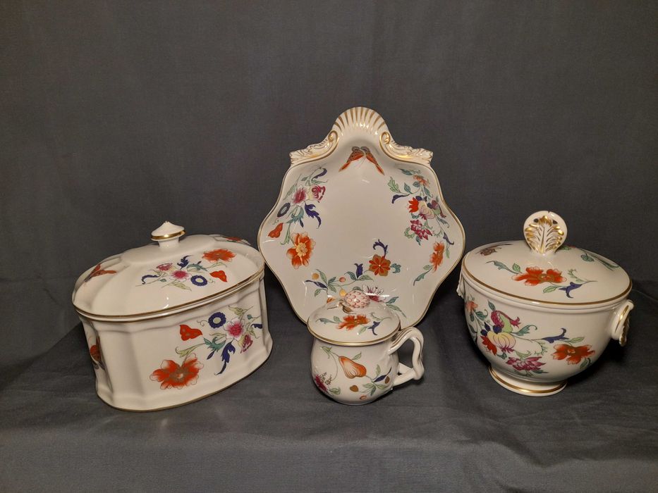 Vista Alegre Samatra-- pote cremeira, caixa Diogo, concha