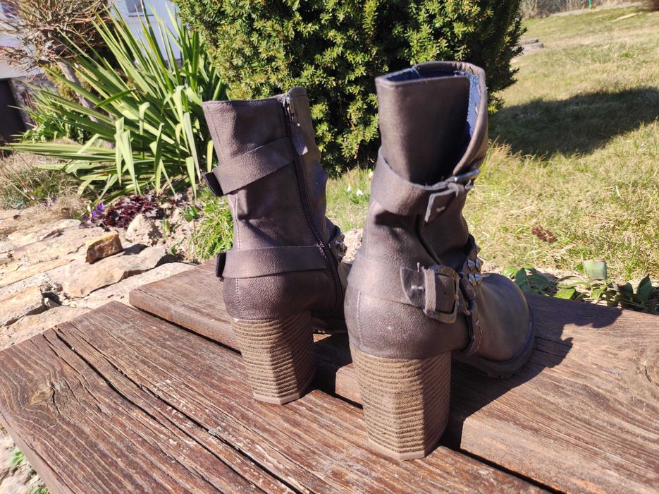 Buty na obcasie Tamaris roz 39 wkł 24,5