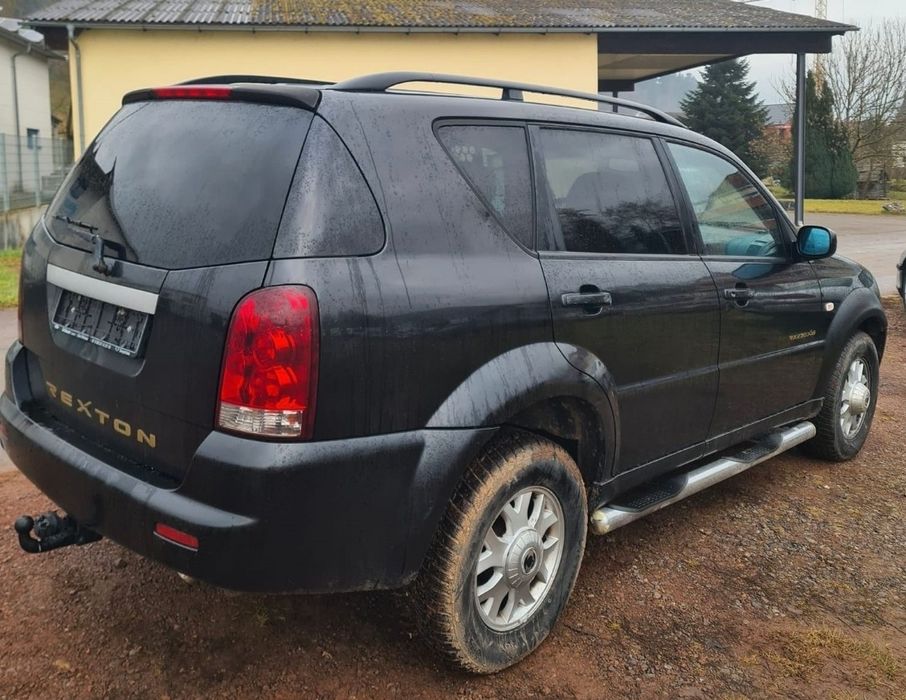 SsangYong Rexton 2.7 дізель для військ. без завдатка
