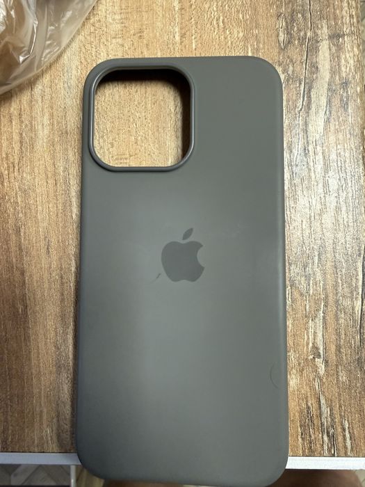 Продам силіконовий чохол IPHONE 15pro max жорсткий ниж борт magsafe