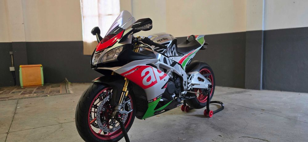 Aprilia RSV4 – racing factory