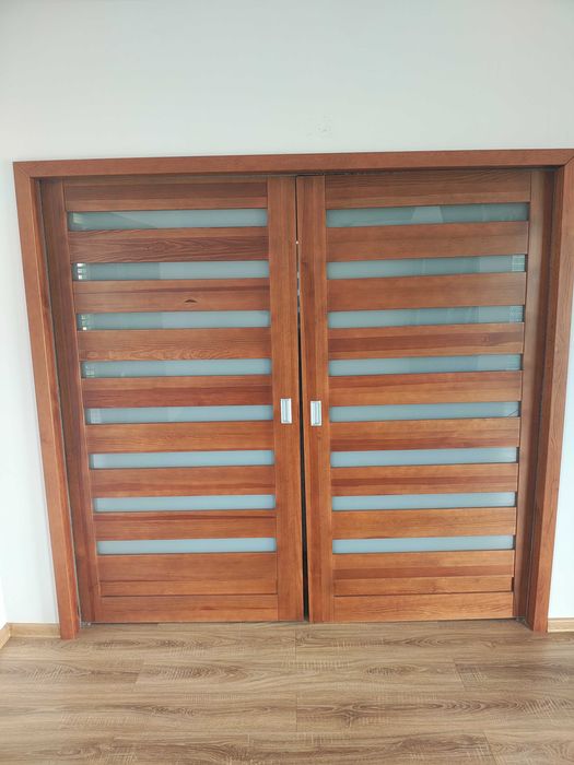 Drzwi przesuwne z litego drewna 210x200