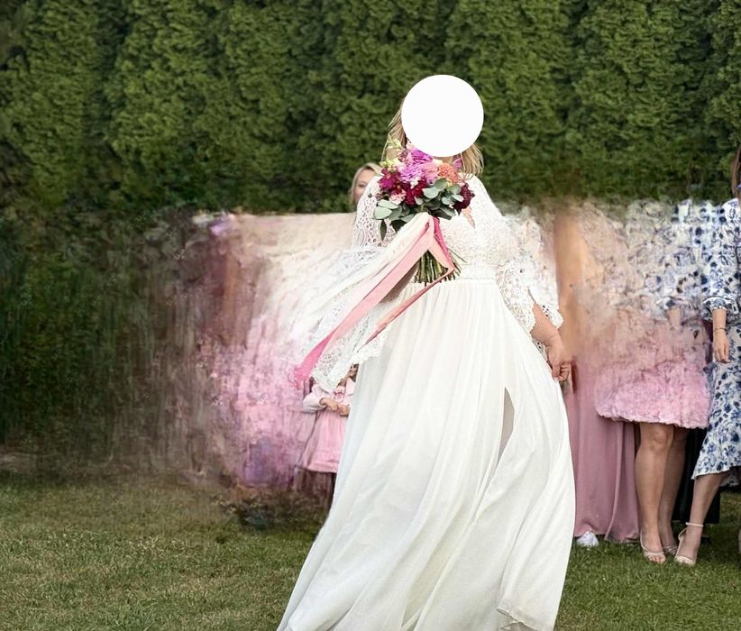 Suknia ślubna boho rękawy koronka lekka 44