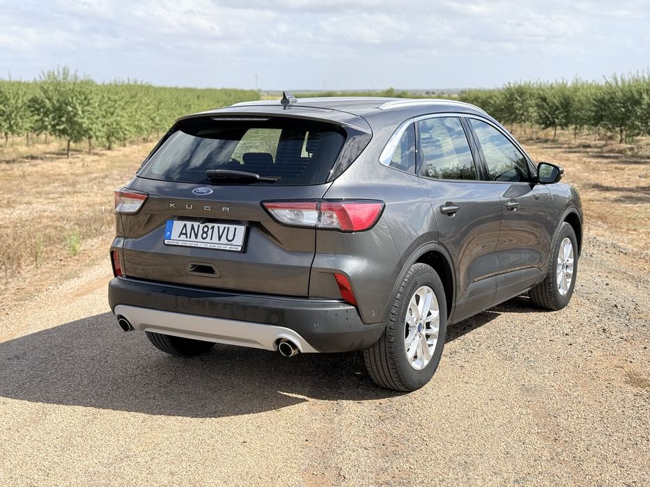 Ford Kuga 1.5 TDCI - Ecoblue Titanium — photo 3
