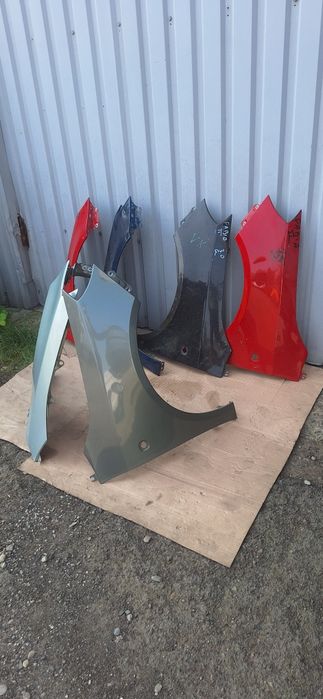 Продам  крила fabia 2 roomster