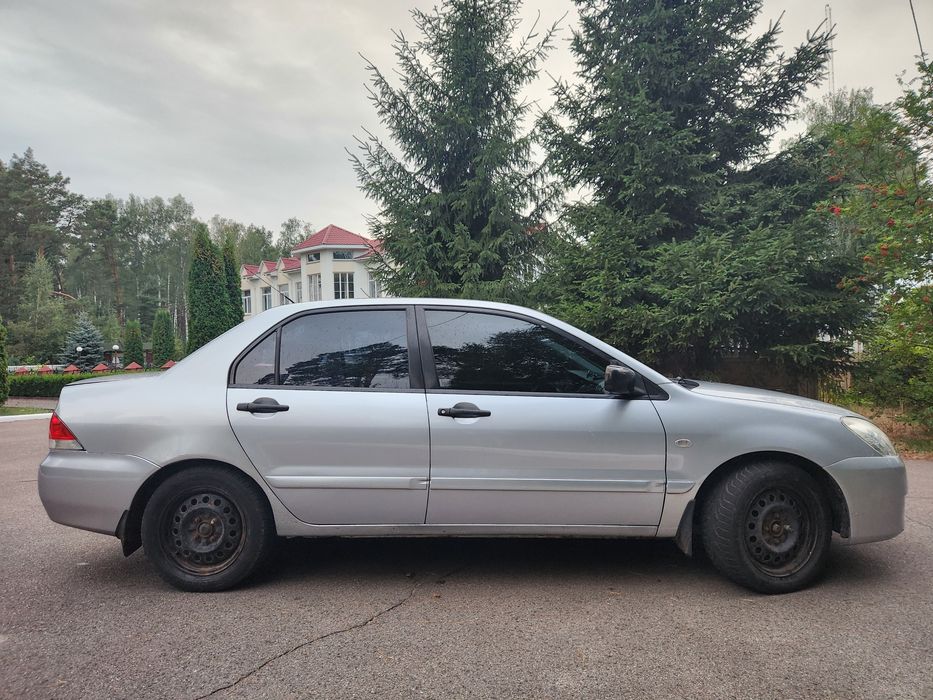 Mitsubishi LANCER 9