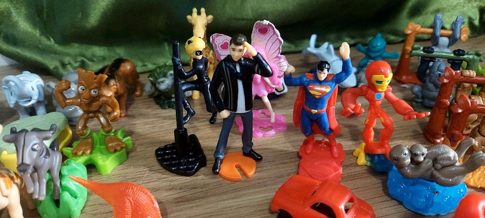 Іграшки   кіндер