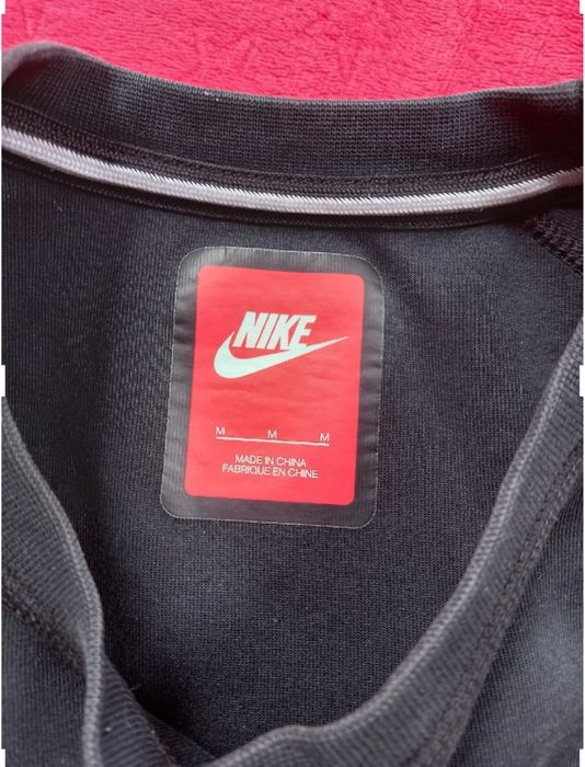 Czarna bluza nike