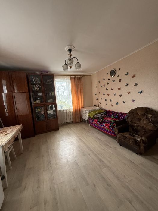 Полтава, район ЖБІ, продаж просторих свіітлих спарених кімнат в гуртодитку