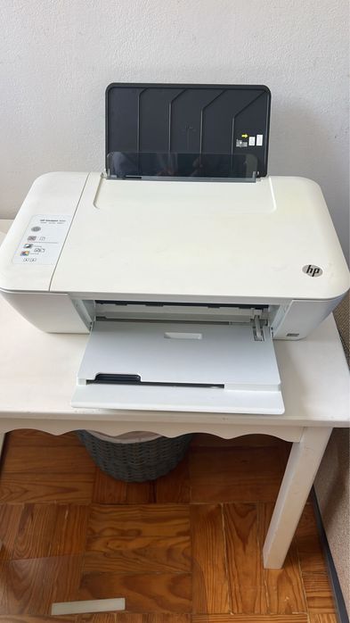 Impressora Multifuncional HP DeskJet 1510 – Imprimir, Digitalizar e Copiar