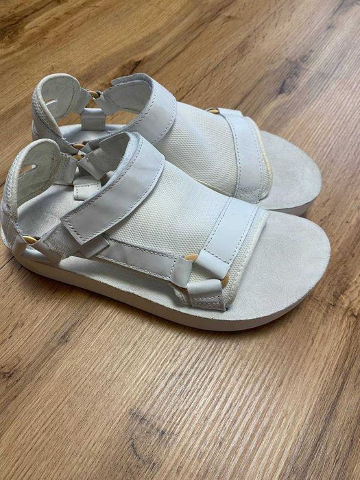 Teva оригінал сандалі 43 розмір