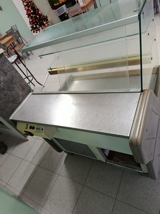 Vitrine , frio e cente